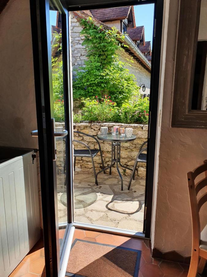 Holiday home Sur Le Causse De St Chels, Charme Sport Et Detente *