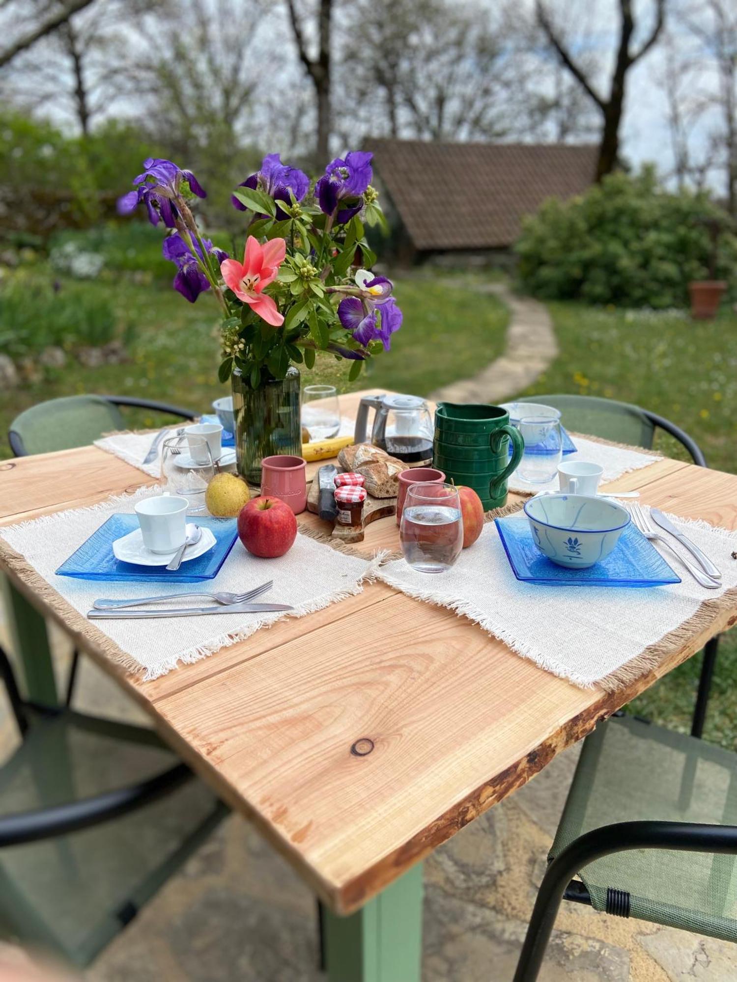 Sur Le Causse De St Chels, Charme Sport Et Détente Hébergement de vacances *