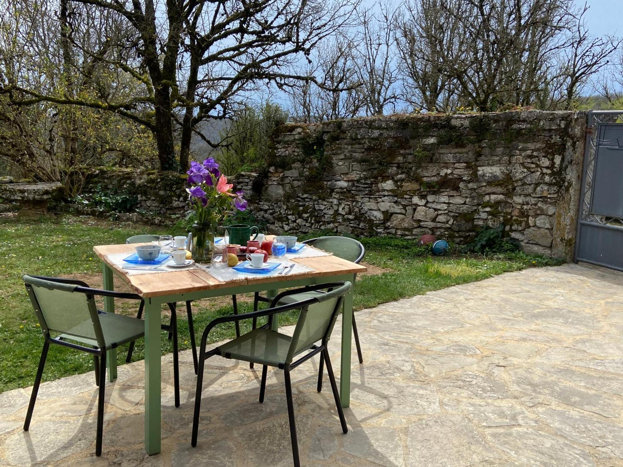 Sur Le Causse De St Chels, Charme Sport Et Détente Hébergement de vacances