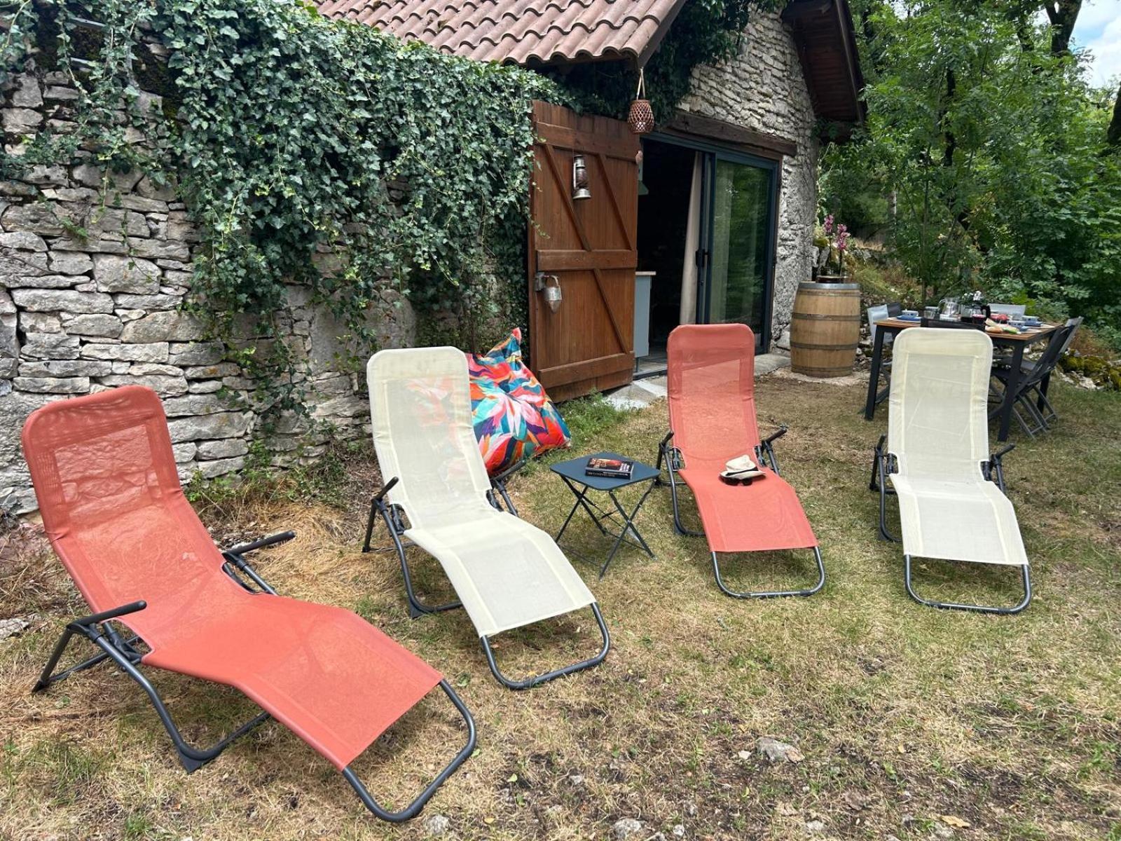 Sur Le Causse De St Chels, Charme Sport Et Détente *